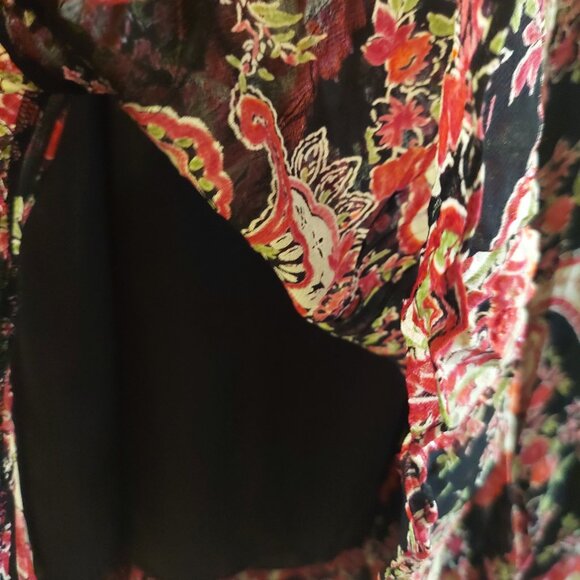 Festive Floral and Sheer Skirt - Picture 6 of 6